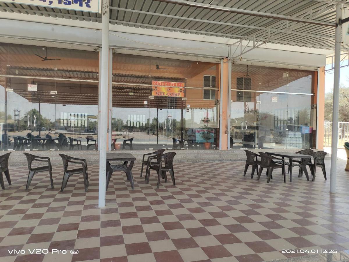 Hotel Purnima Palace Fatehpur  المظهر الخارجي الصورة